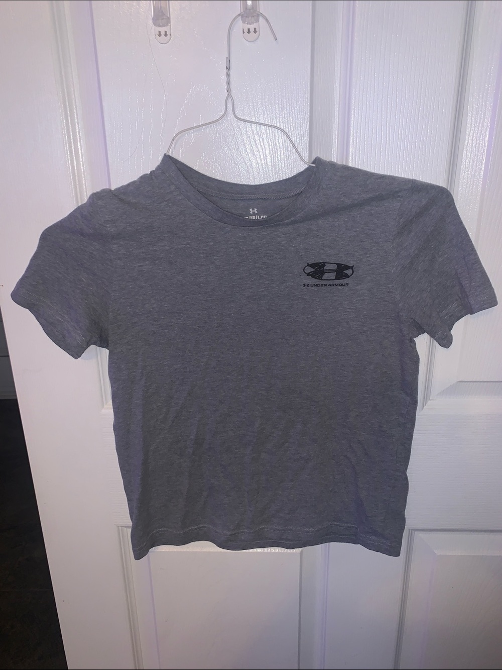 Kids Under Armour T-shirt small